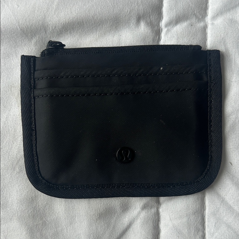 Lululemon true identity card case black